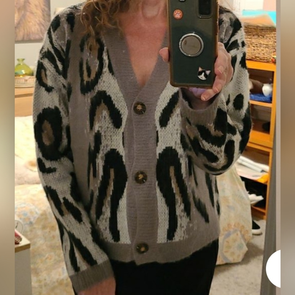 Hem & Thread Cardigan